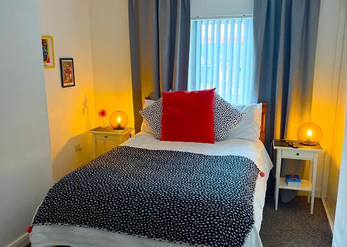 Stay-K-Belfast Cosy Entire House 10 Mins From City Centre